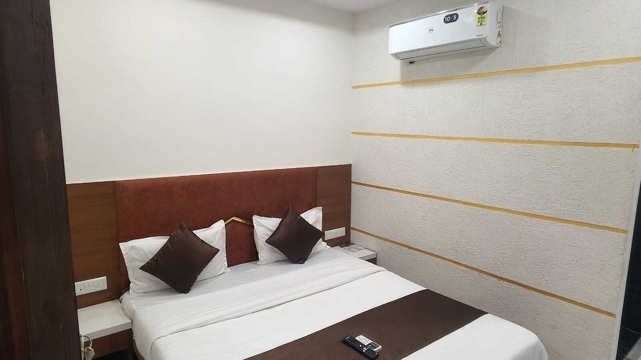 Photo of Bedroom in Bhat