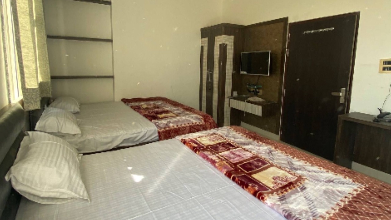 Photo of Bedroom in Khatu