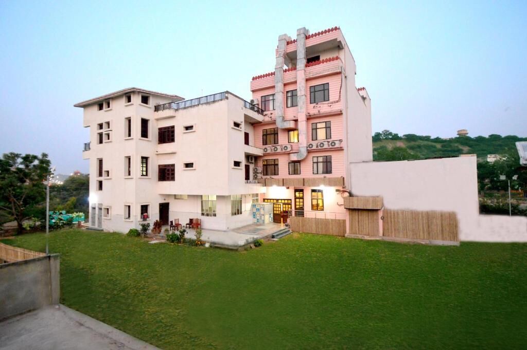 Photo of Outdoor in Amer Fort Road