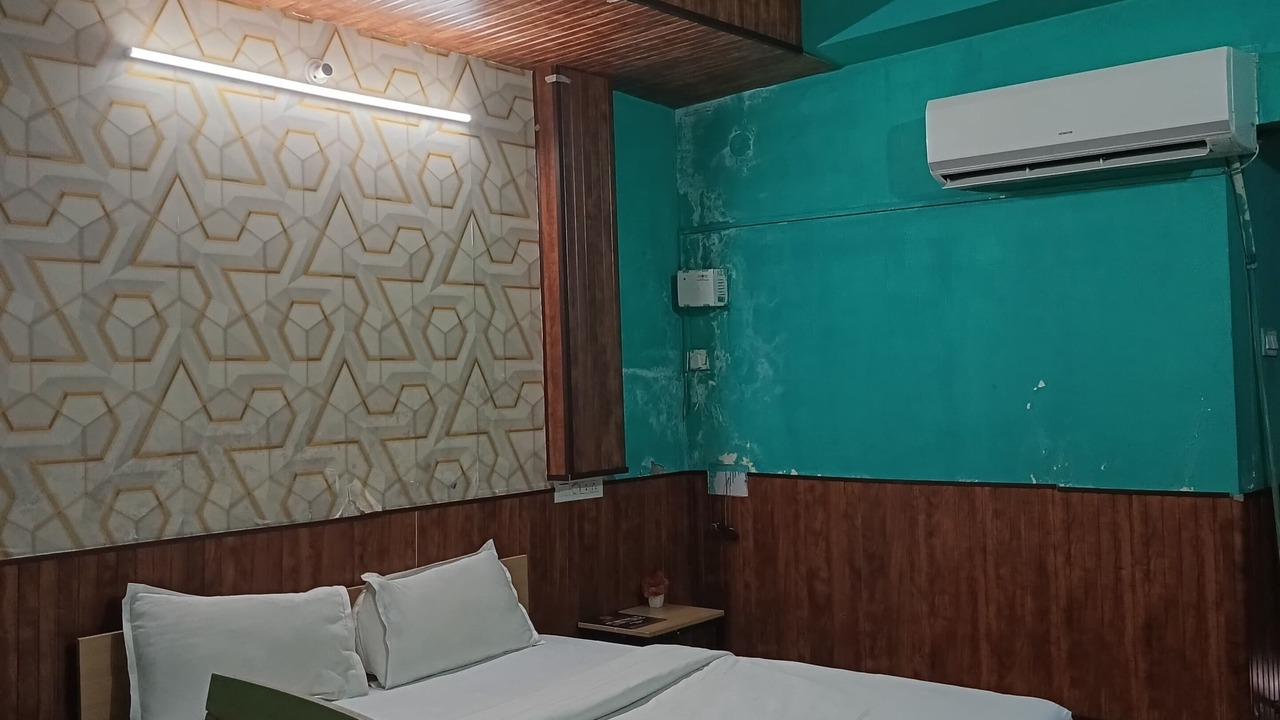 Photo of Bedroom in Danapur
