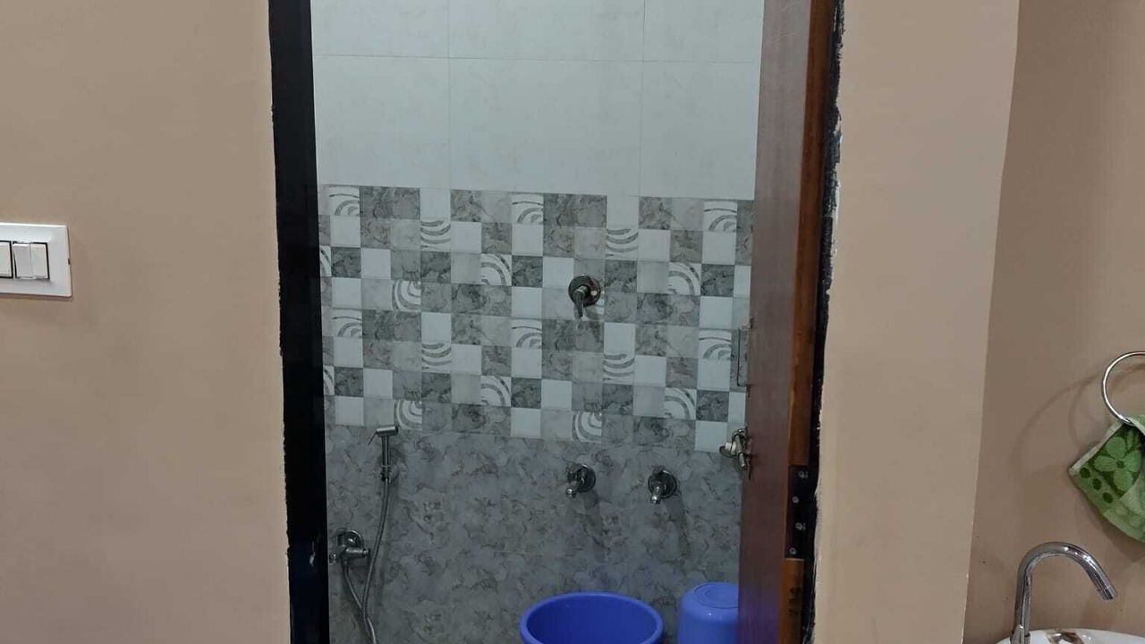 Photo of Bathroom in Rajpipla