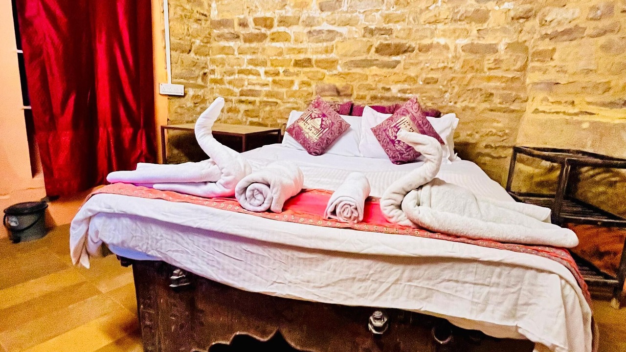 Photo of Bedroom in Amar Sagar Pol