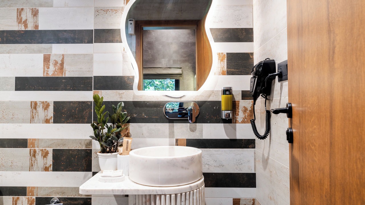 Photo of Bathroom in Mahabalipuram