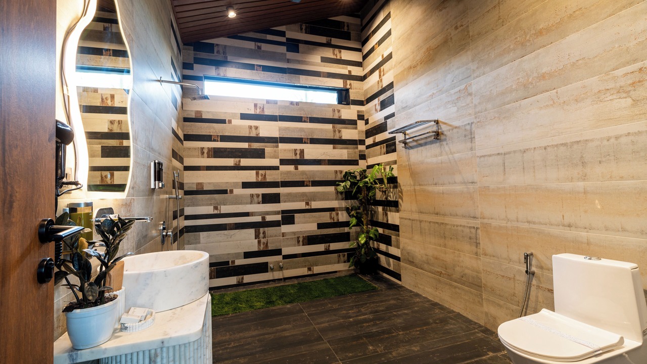 Photo of Bathroom in Mahabalipuram