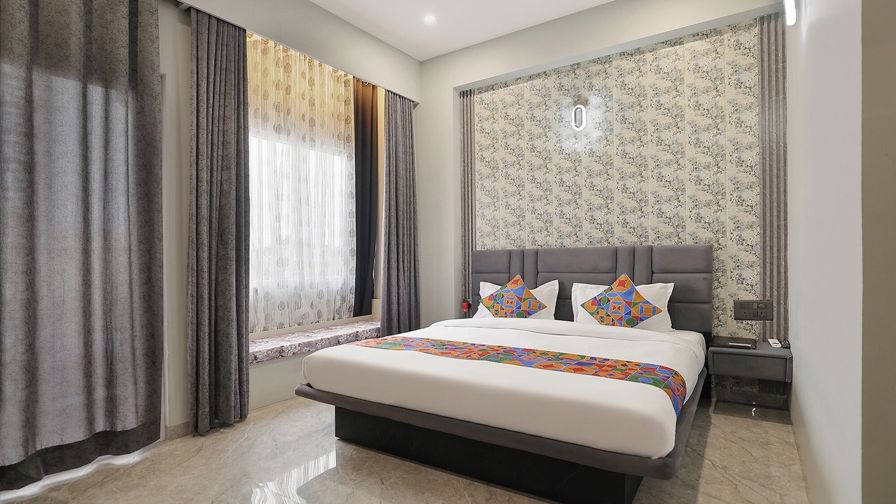 Photo of Bedroom in Sector 70