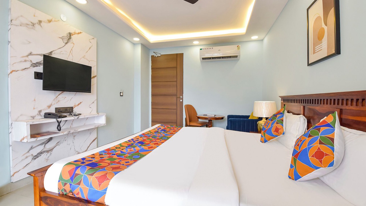 Photo of Bedroom in Raja Park