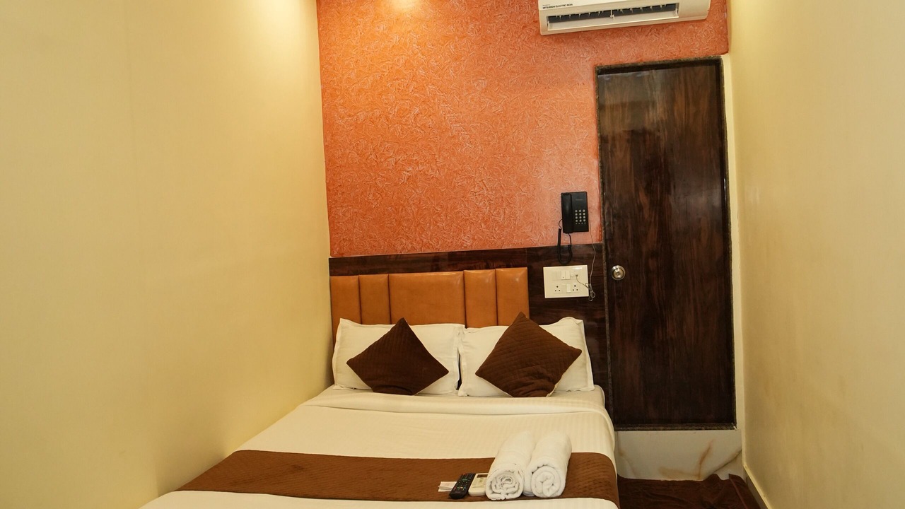 Photo of Bedroom in Girgaon