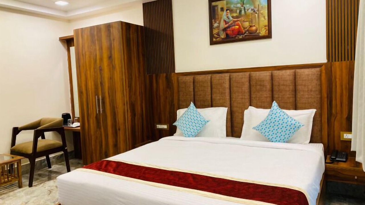 Photo of Bedroom in Deoghar