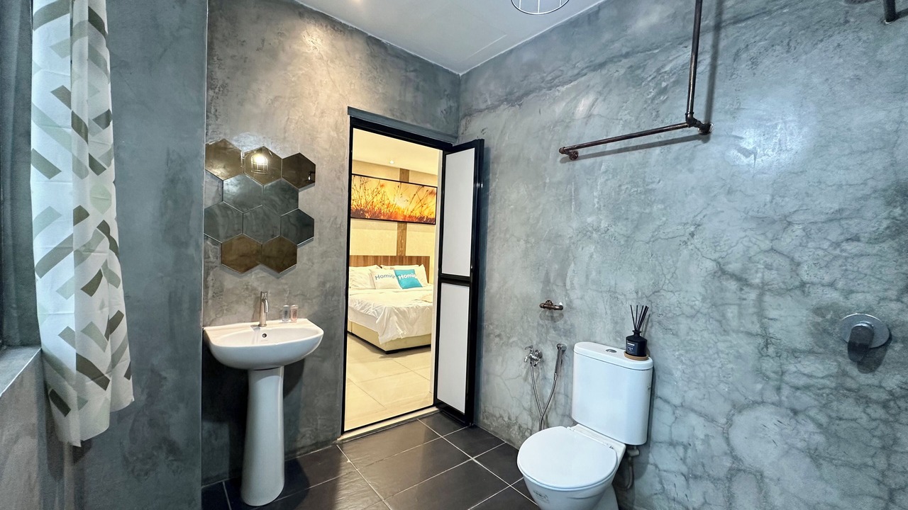 Photo of Bathroom in Pekeliling