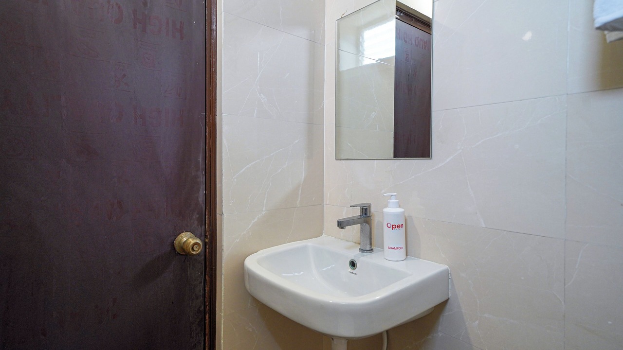 Photo of Bathroom in Serilingampally