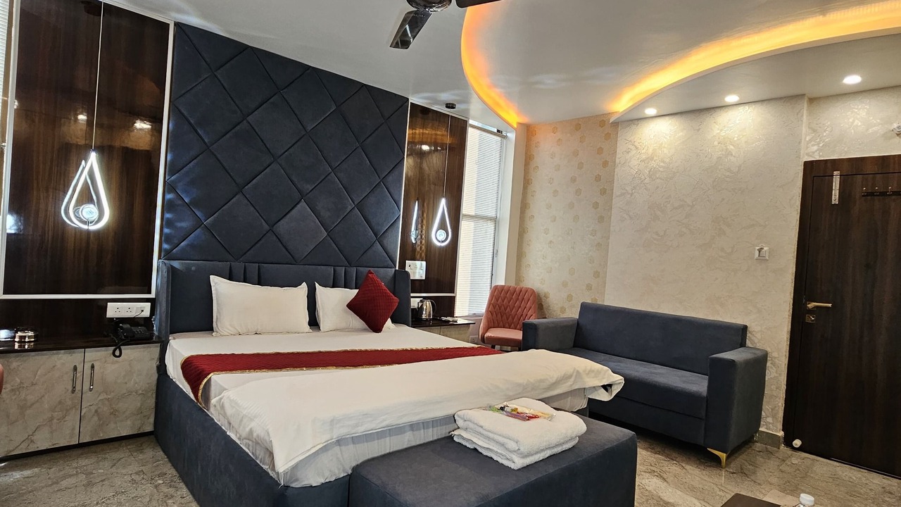 Photo of Bedroom in Phulpur