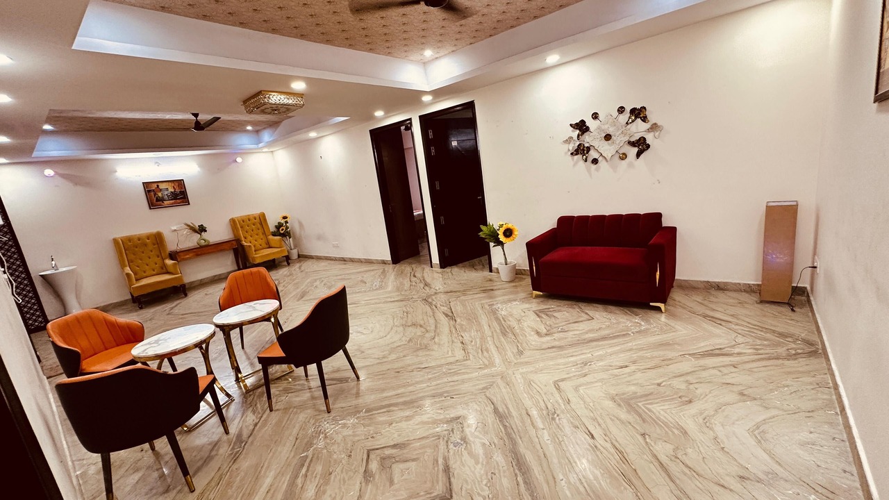 Photo of Livingroom in Sector 70