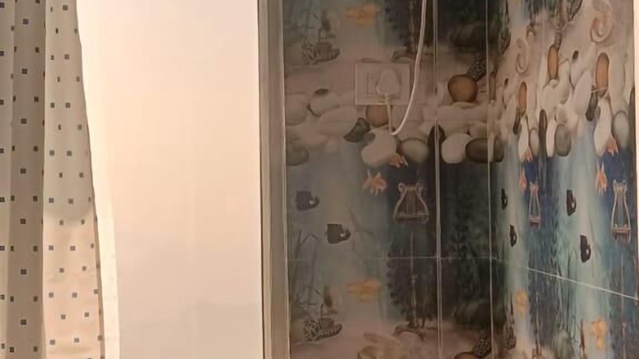 Photo of Bathroom in Lansdowne