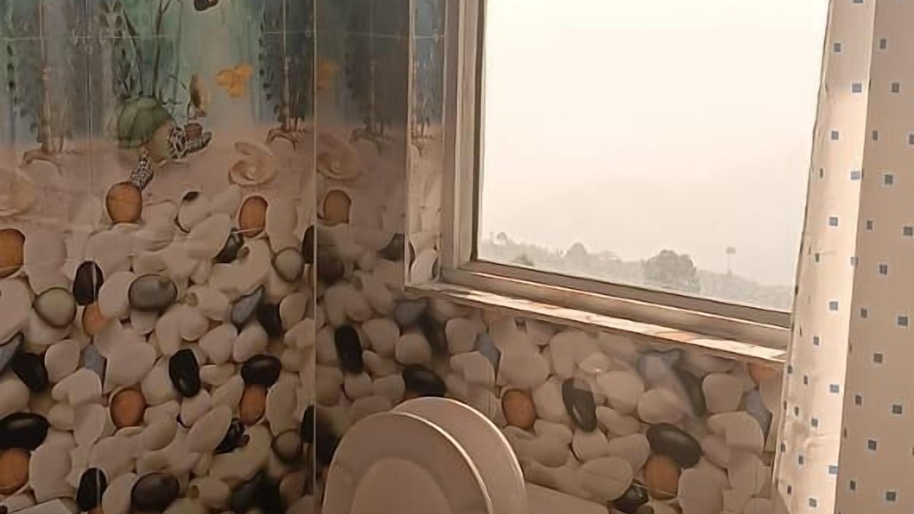 Photo of Bathroom in Lansdowne