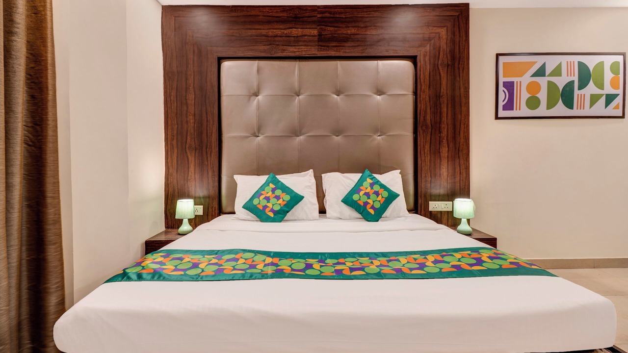 Photo of Bedroom in Alambagh