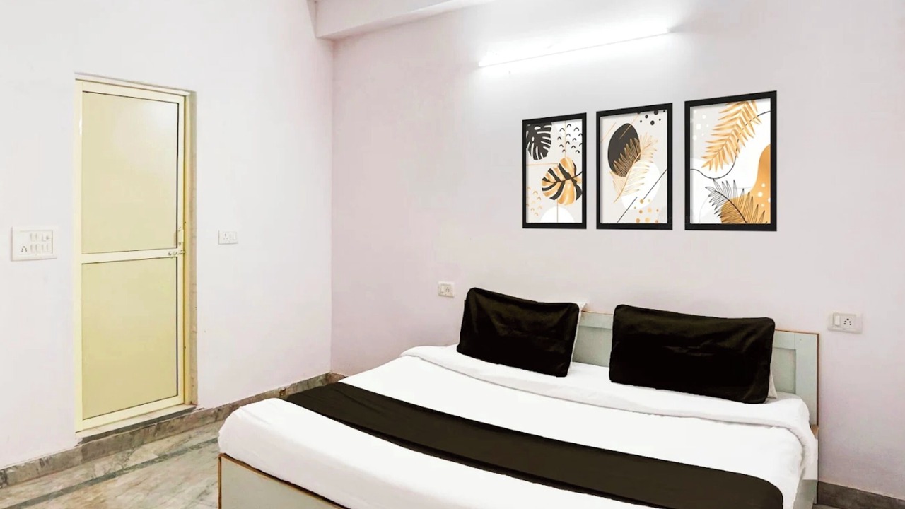Photo of Bedroom in Sector 18
