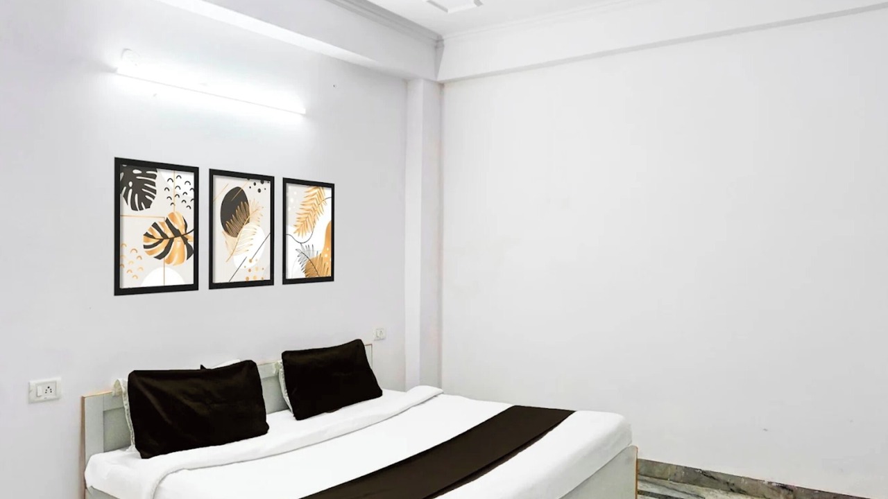 Photo of Bedroom in Sector 18