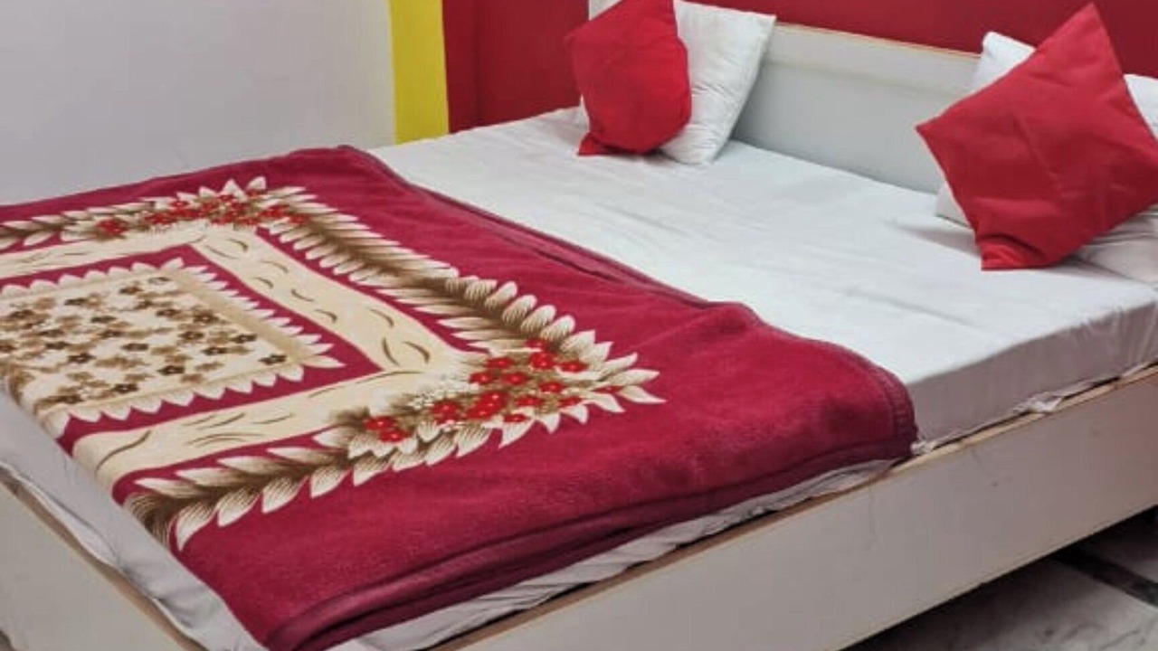 Photo of Bedroom in Sector 18