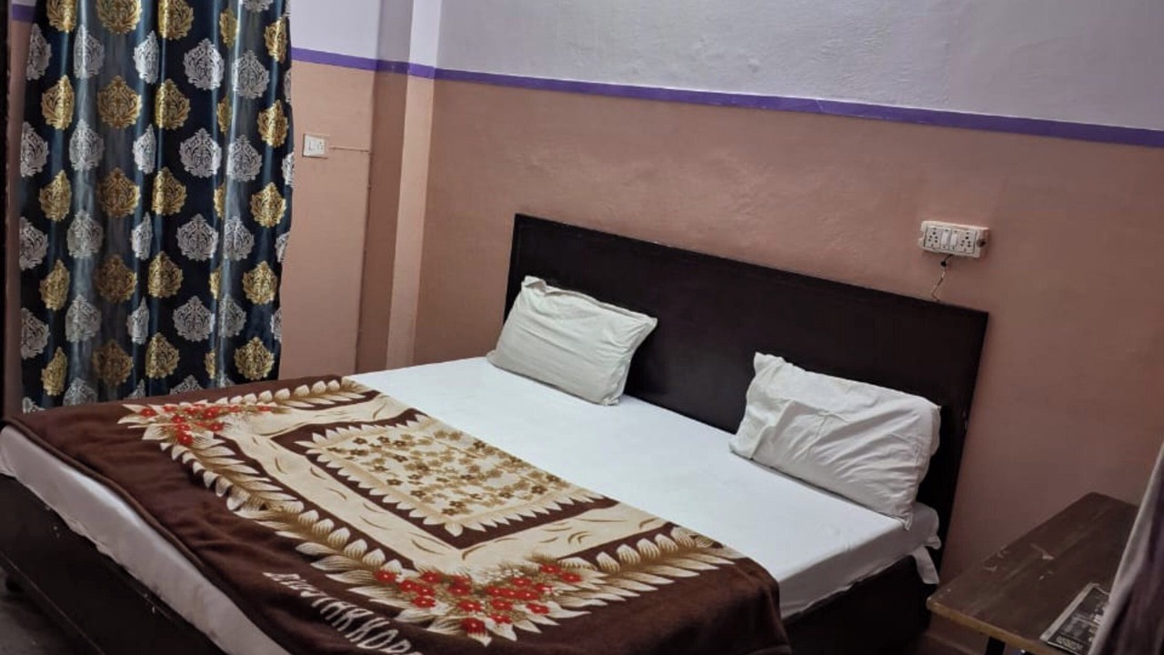 Photo of Bedroom in Sector 18