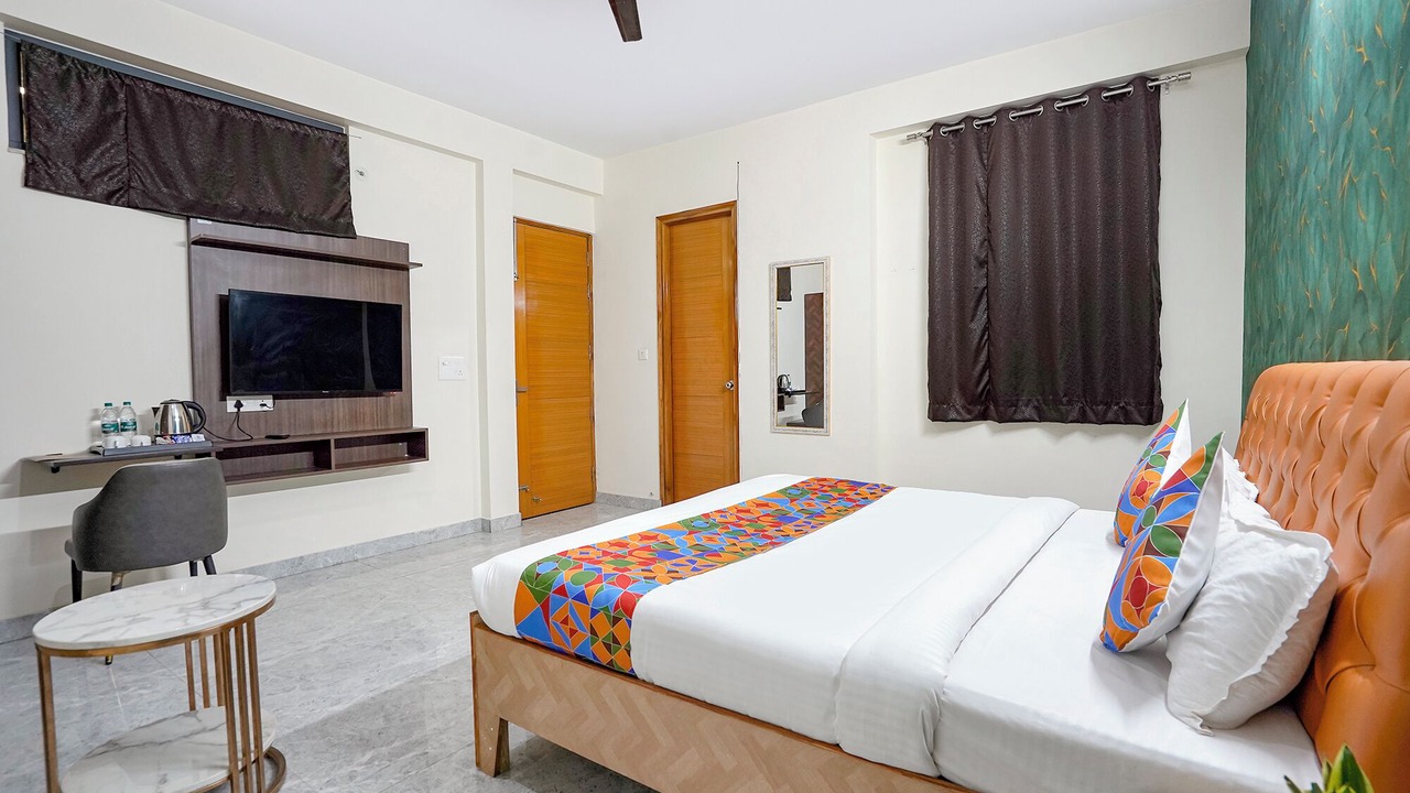 Photo of Bedroom in Sector 70
