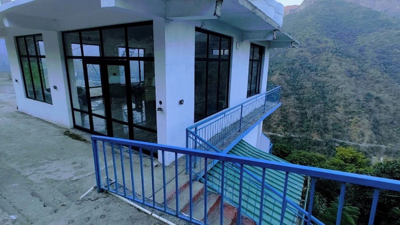 Photo of Others in Bhediyana