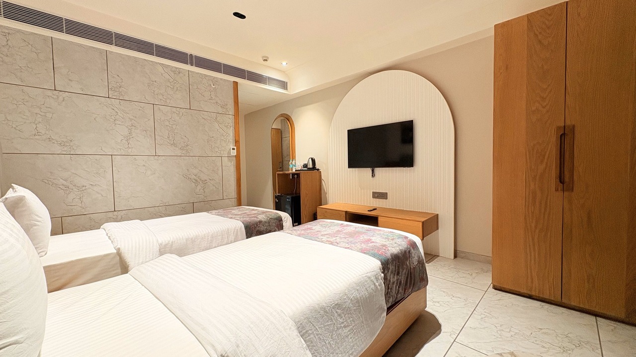 Photo of Bedroom in Thaltej