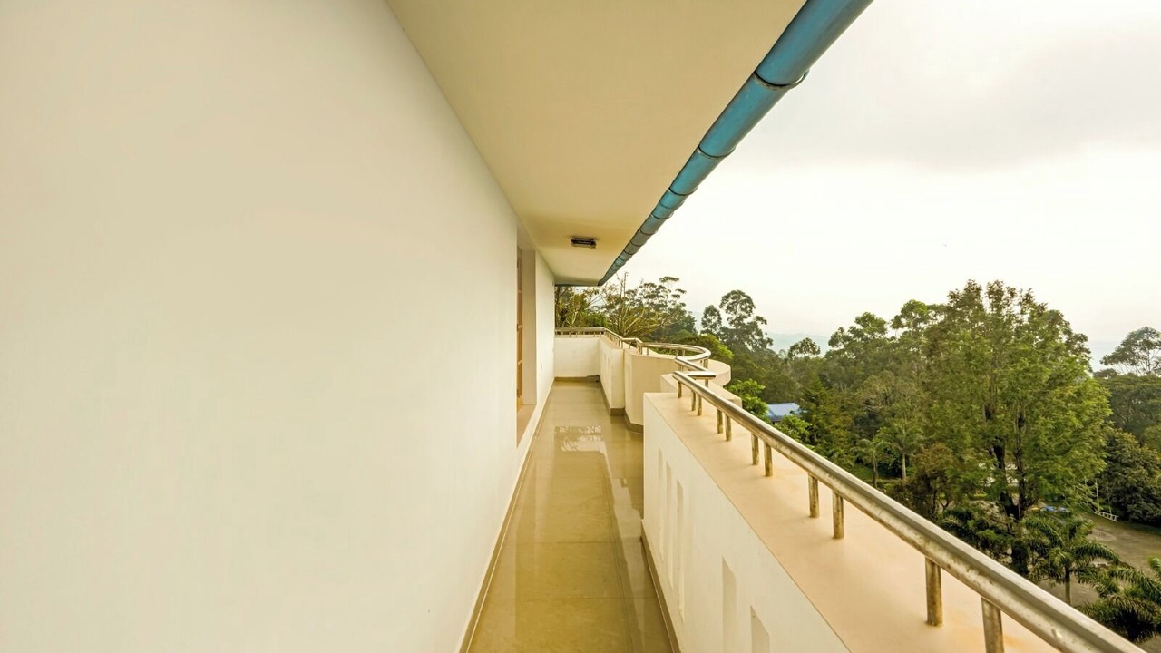 Photo of Patio Balcony in Chinnakanal