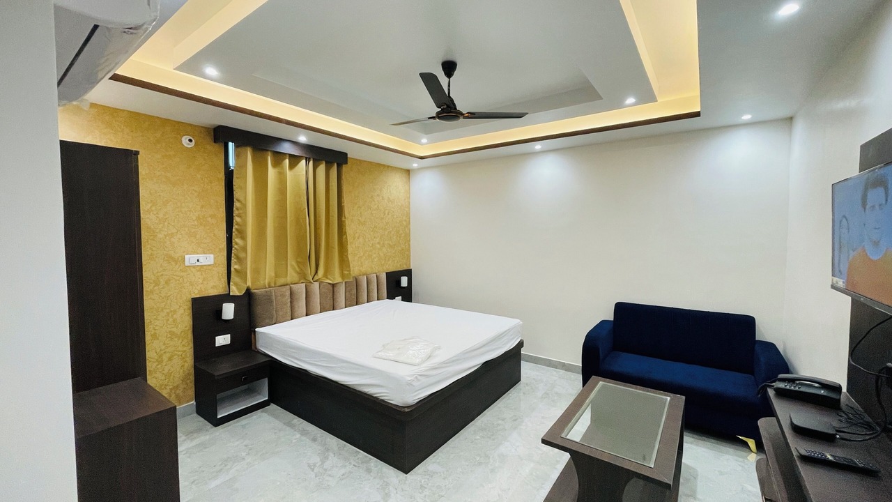 Photo of Bedroom in Danapur