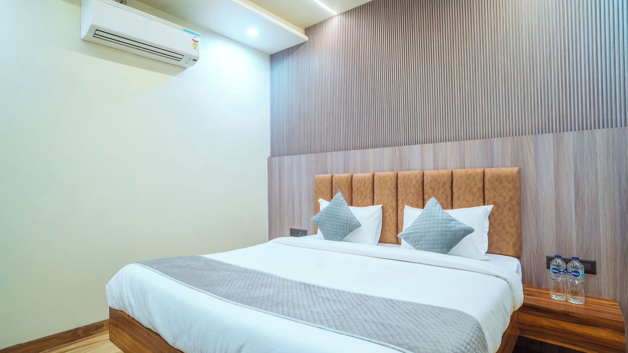 Photo of Bedroom in Tonk Road