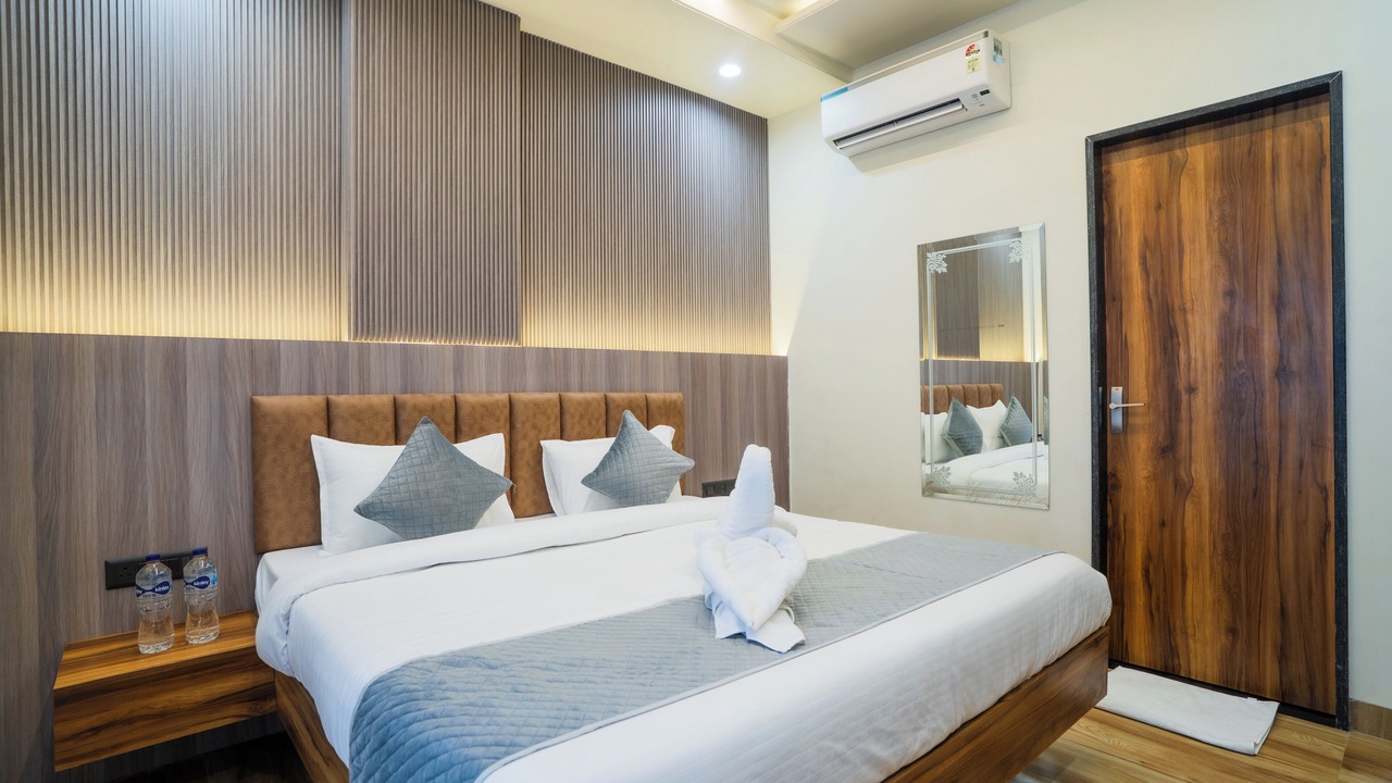 Photo of Bedroom in Tonk Road