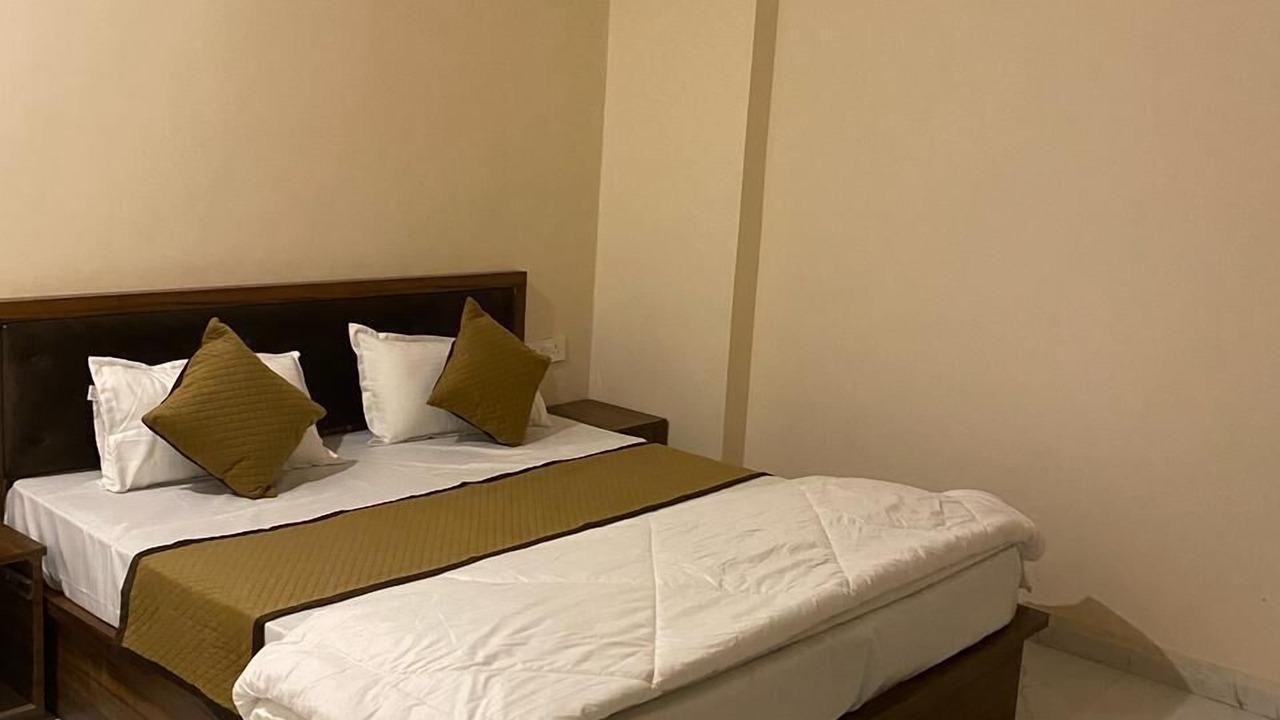 Photo of Bedroom in Khatu