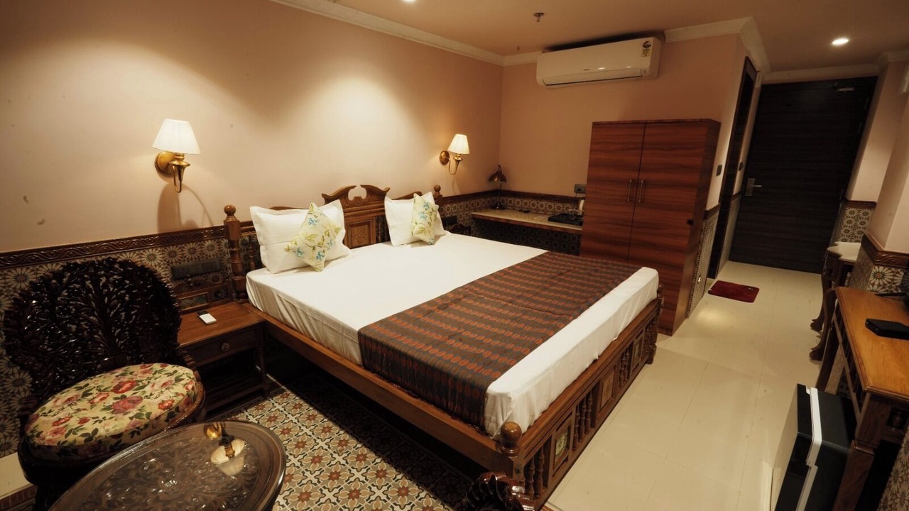 Photo of Bedroom in Gandhinagar