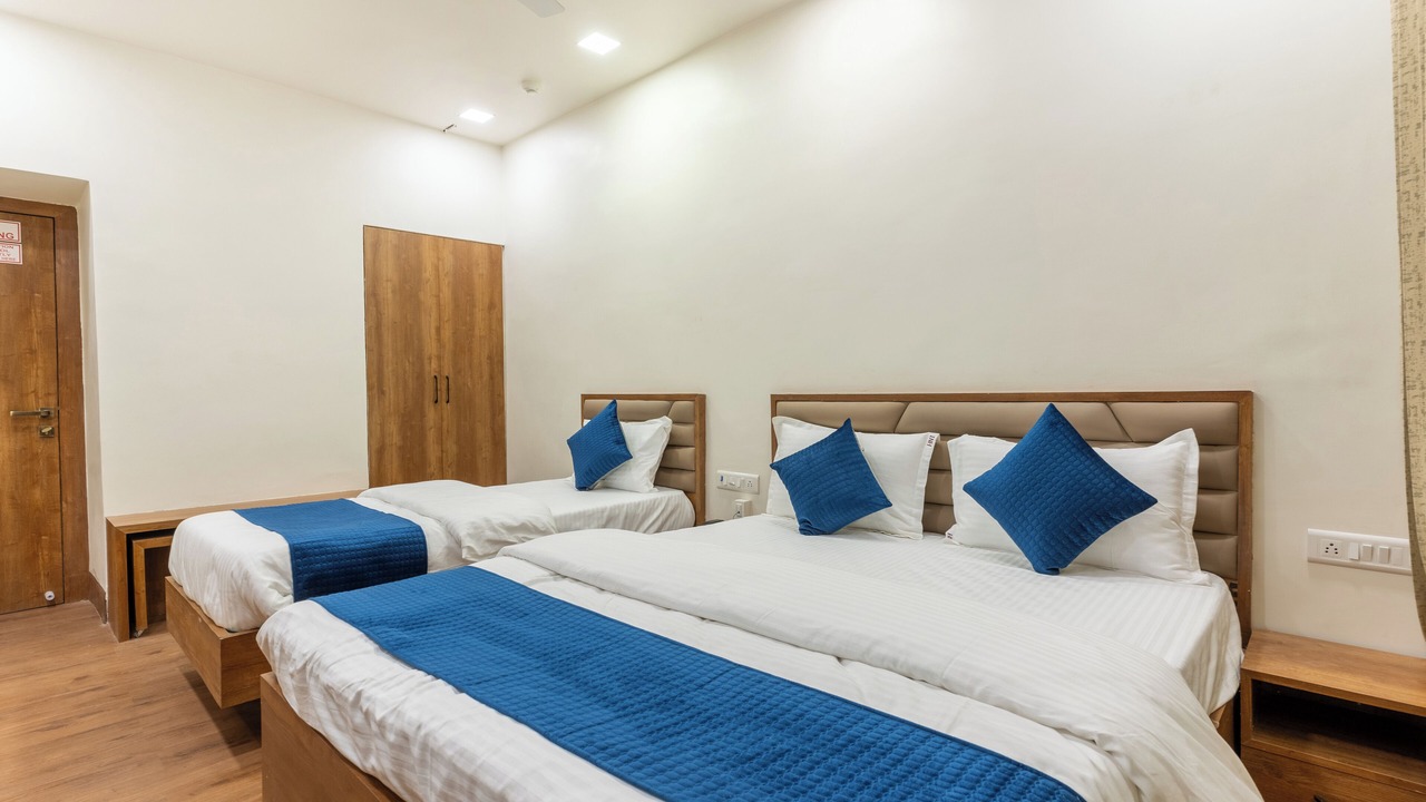 Photo of Bedroom in Ahmedabad City Centre