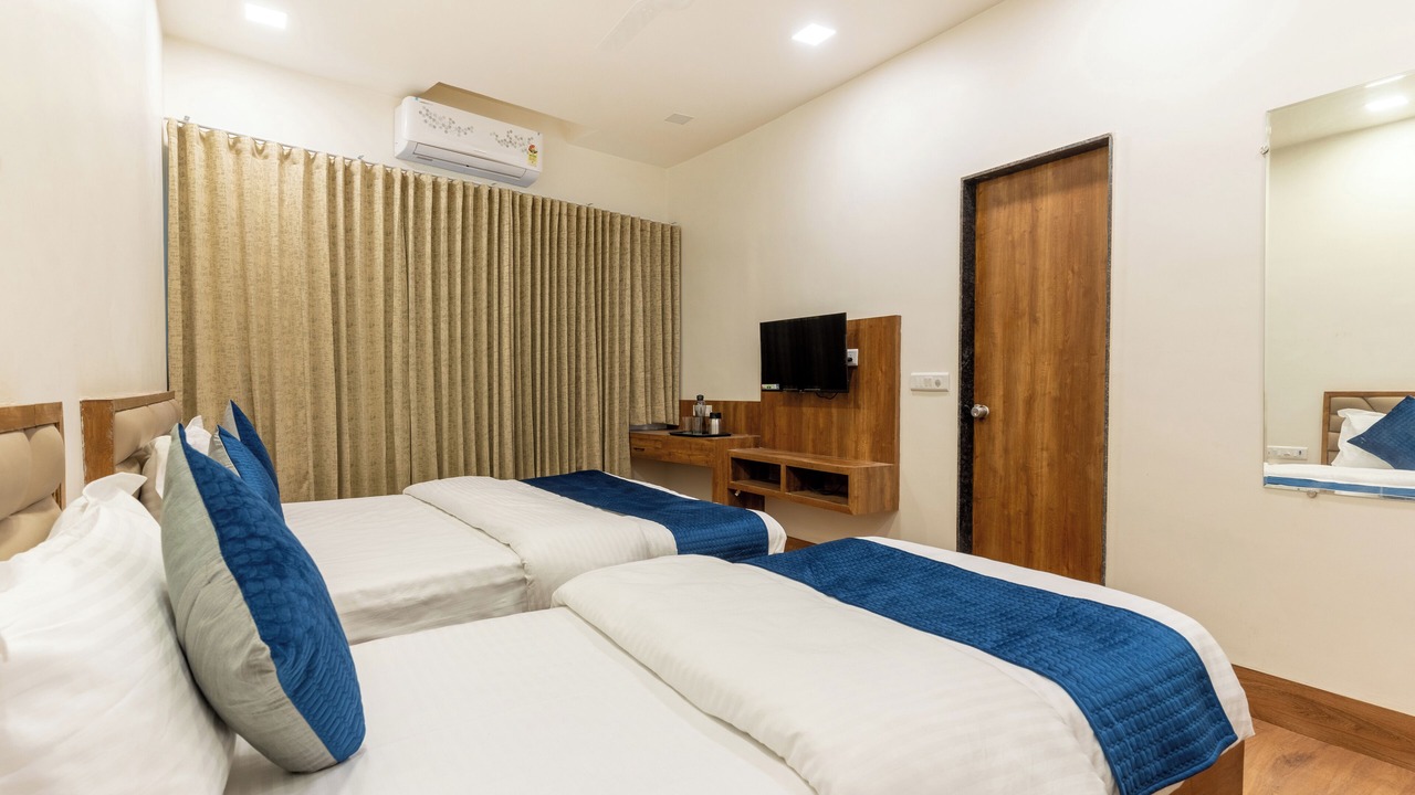 Photo of Bedroom in Ahmedabad City Centre