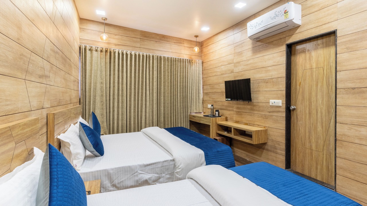 Photo of Bedroom in Ahmedabad City Centre