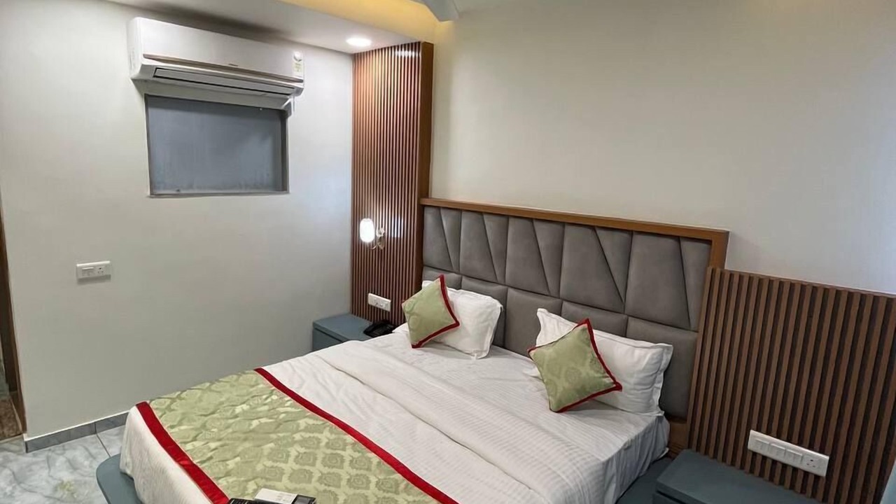 Photo of Bedroom in Gandhinagar
