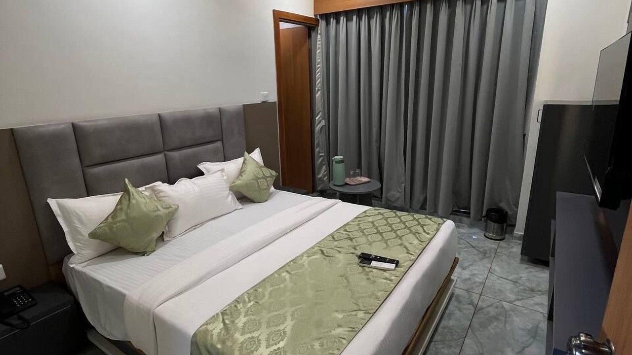 Photo of Bedroom in Gandhinagar