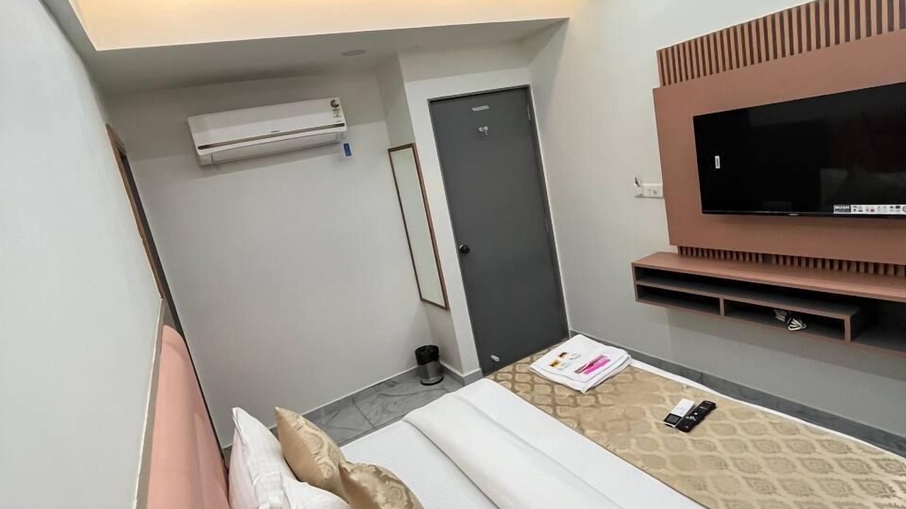 Photo of Bedroom in Gandhinagar