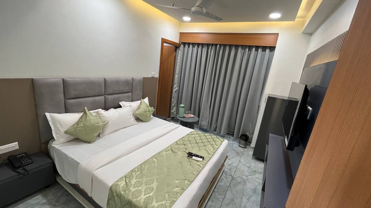 Photo of Bedroom in Gandhinagar