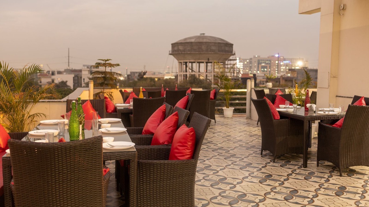 Photo of Patio Balcony in Sector 70