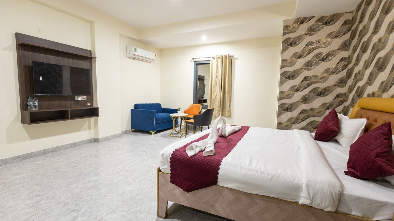 Photo of Bedroom in Sector 70