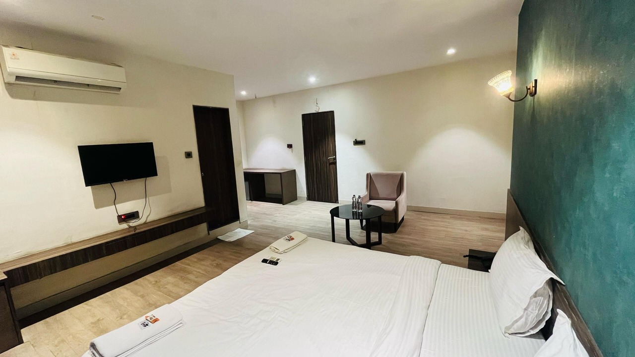 Photo of Bedroom in Surat