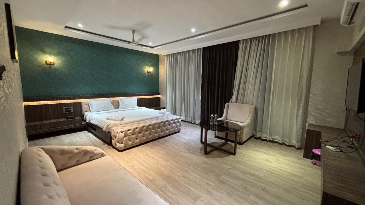 Photo of Bedroom in Surat