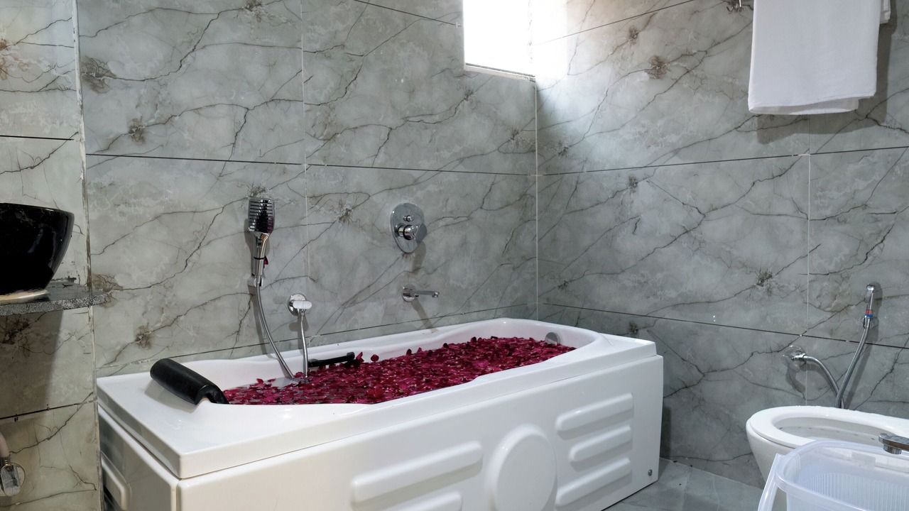 Photo of Bathroom in Naranpura