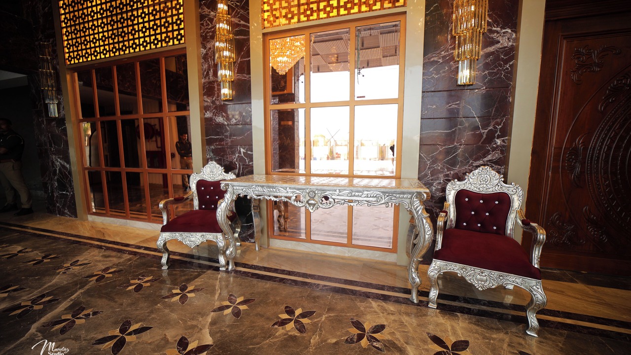 Photo of Outdoor in Rasra