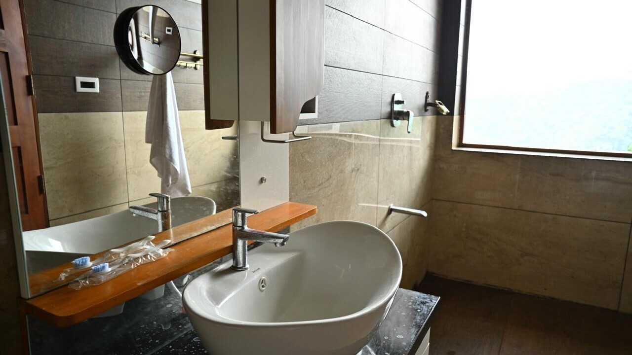 Photo of Bathroom in Elappara