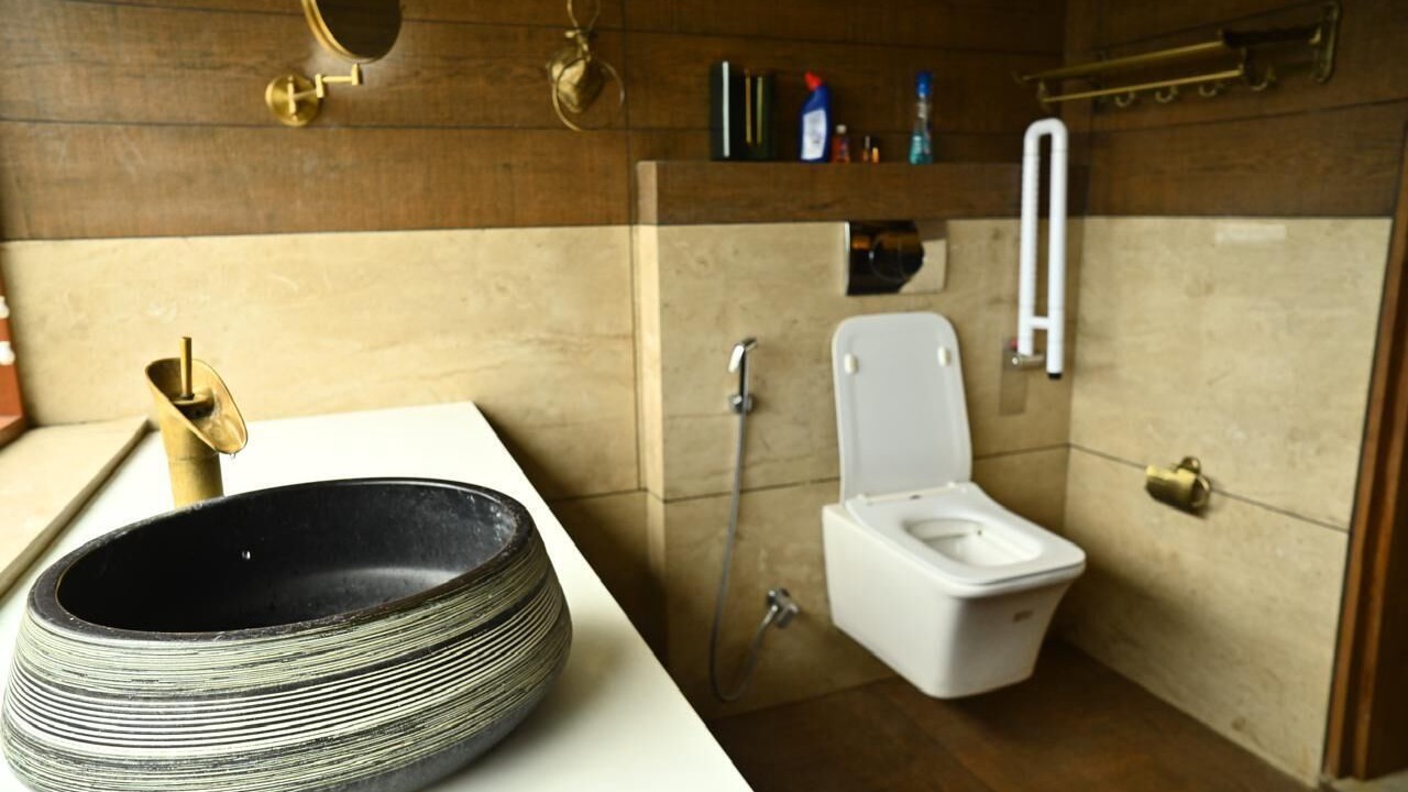 Photo of Bathroom in Elappara