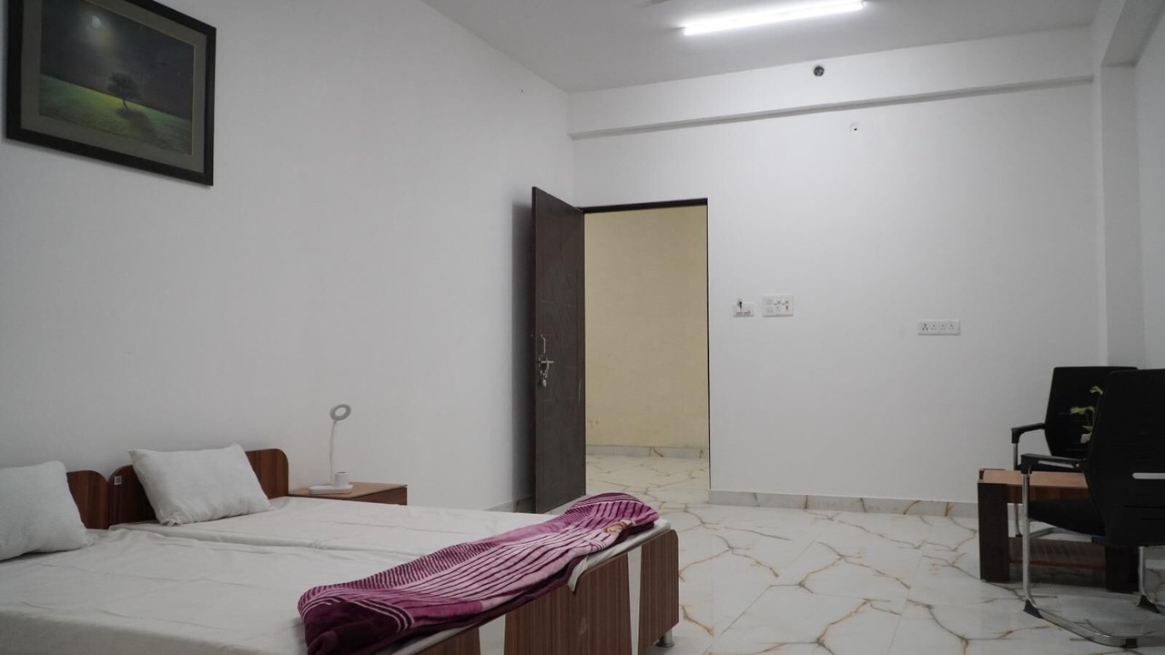 Photo of Bedroom in Phulpur