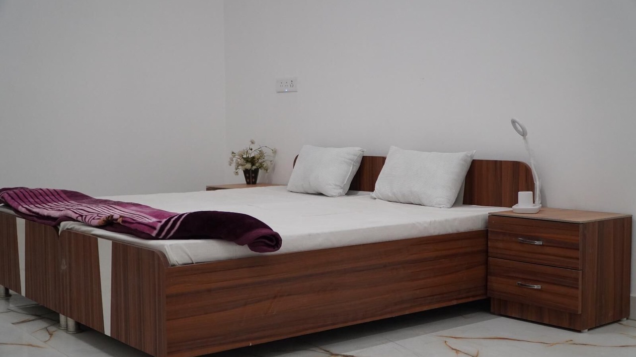 Photo of Bedroom in Phulpur