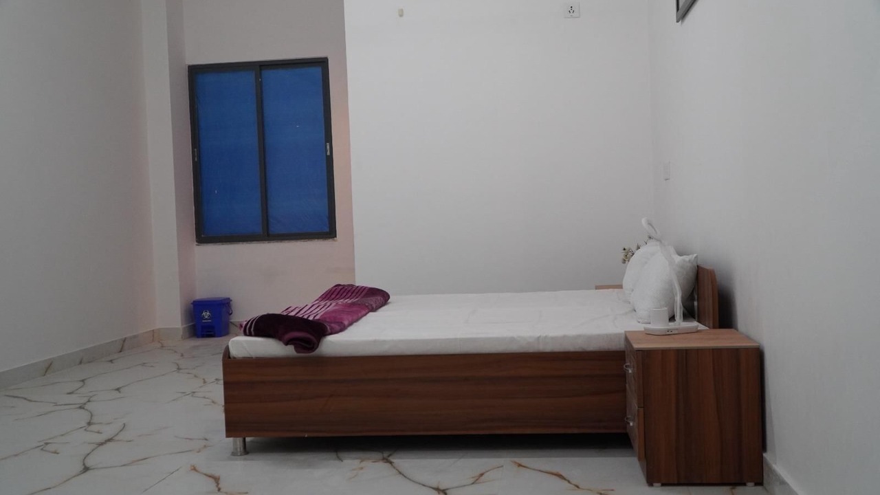 Photo of Bedroom in Phulpur